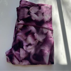 Lululemon 7/8 Luxtreme leggings